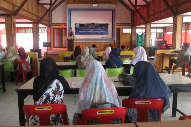 Mahasiswa Baru Kuala Pesisir Nagan Raya Di Peusijuk