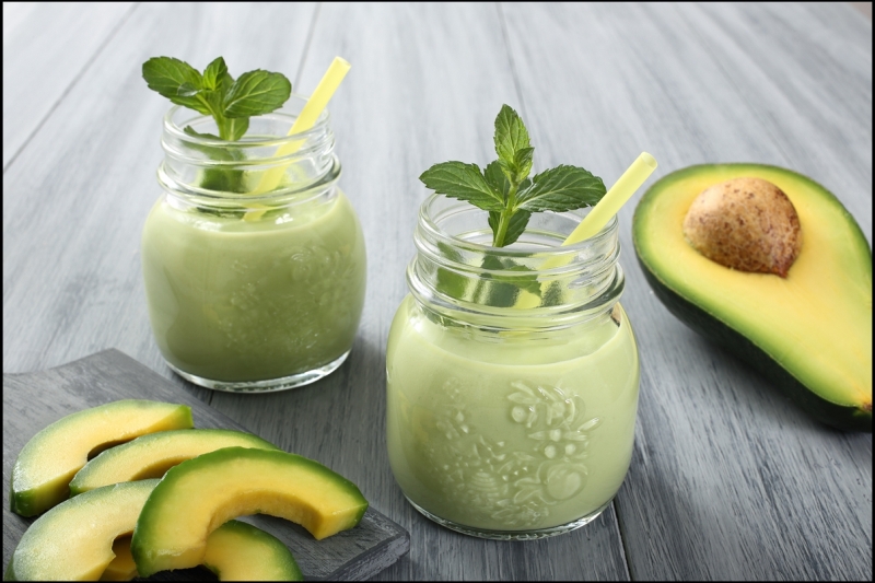 Fresh-avocado-smoothie (Foto servingjoy.com)