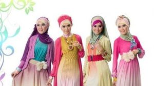 Tren Busana Muslim 2013, Bermain Warna Elegan