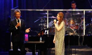 David Foster Ciptakan Lagu Obama Secara Dadakan