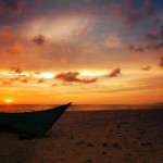 Senja di Pantai Lampuuk (trekearth.com)