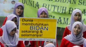 Pemda Diimbau Buka Formasi PNS buat Bidan PTT