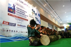 Tarian Rapai Geleng dari Aceh ikut meriahkan pembukaan Gebyar Wisata dan Budaya Nusantara 2015 (Foto IST)