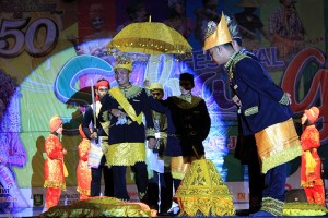 Tarian yang menampilkan Seumeuleung Raja Daya dari Aceh Jaya di lomba tarian kreasi Festival Sabang Fair (Foto M Iqbal/SeputarAceh.com)