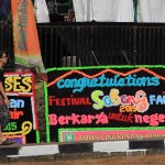 Wisatawan melewati arena Festival Sabang Fair (Foto M Iqbal/SeputarAceh.com)