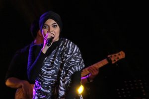 Citra Scholastika tampil mengenakan hijab acara MLD-Spot Jazz In Town di Ballroom Hermes Hotel, Banda Aceh (Foto M Iqbal/SeputarAceh.com)