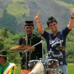 Gilang Ramadan tampil di gampong Nusa, Lhoknga, Aceh Besar. (Foto M Iqbal/SeputarAceh.com)