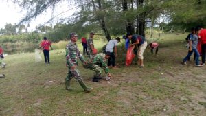 Semangat Kemerdakaaan, Duta Wisata Aceh Jaya Gelar Aksi Bersih Pantai