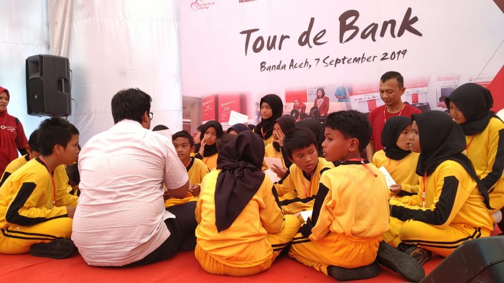 Zona Kreatifitas dan Lingkungan Tour de Bank (TdB) CIMB Niaga Syariah