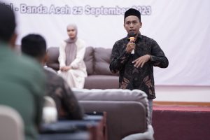 BANDA ACEH - Ketua Program Studi Ekonomi Syariah Aulia Fitri SKom MM menjadi narasumber pada workshop â€œPemahaman Indikator dan Pengisian Data Kepariwisataan dan Ekonomi Kreatifâ€ yang berlangsung Senin (25/9/2023) di Hotel Grand Aceh Syariah Banda Aceh.