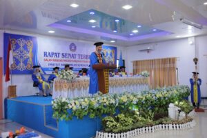 Pidato Rektor IAI Almuslim Aceh Dr Nazaruddin MA dalam rapat senat terbuka dalam rangka wisuda angkatan XI (Foto IST)